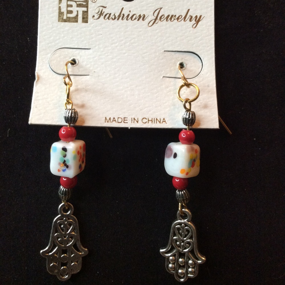 Earrings Handmade  Buddha Hand Fatima light new